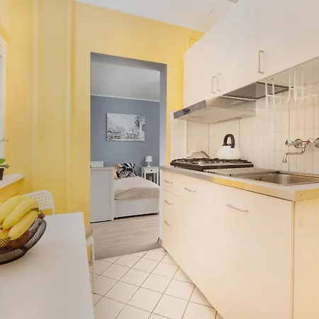 Blue Z Balkonem By Renters *