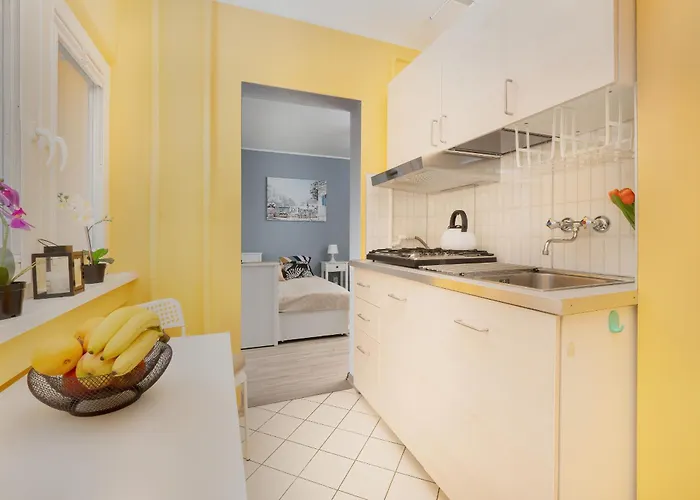 Blue Z Balkonem By Renters *